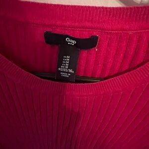 GAP Vibrant Pink Knit Top